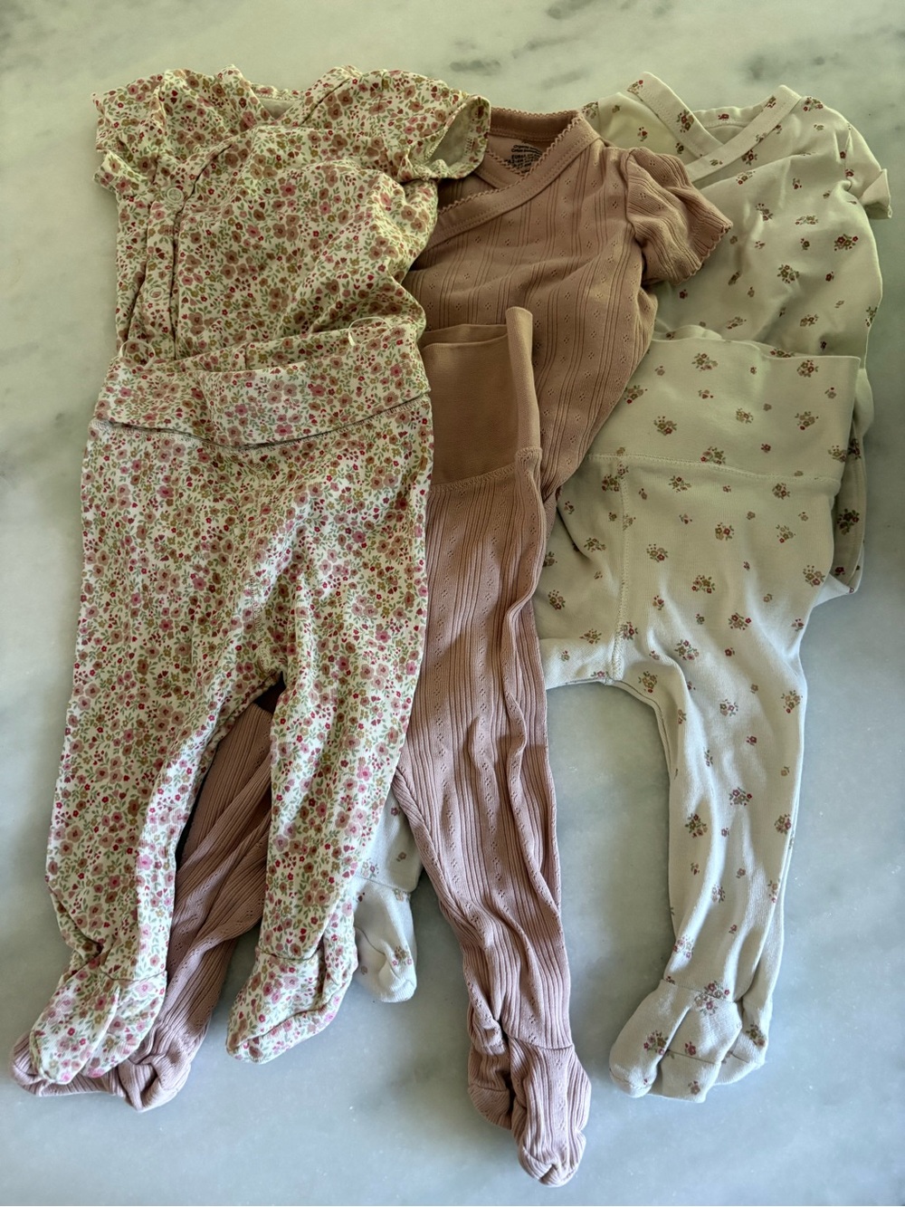 H&M Baby Girl Bundle (newborn and 0-3 month Sizes) - Picture 10 of 11